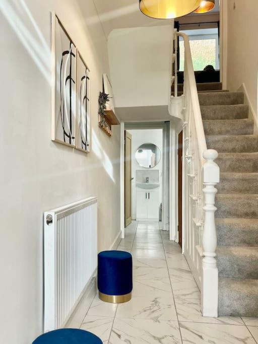 Cozy & Spacious 3-Bedroom Home By Tailored Accommodation Swansea Exteriér fotografie